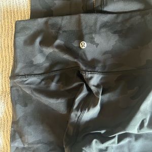 Lululemon Wunder Under High-Rise Tight 28" *Full-On Luxtreme size 4